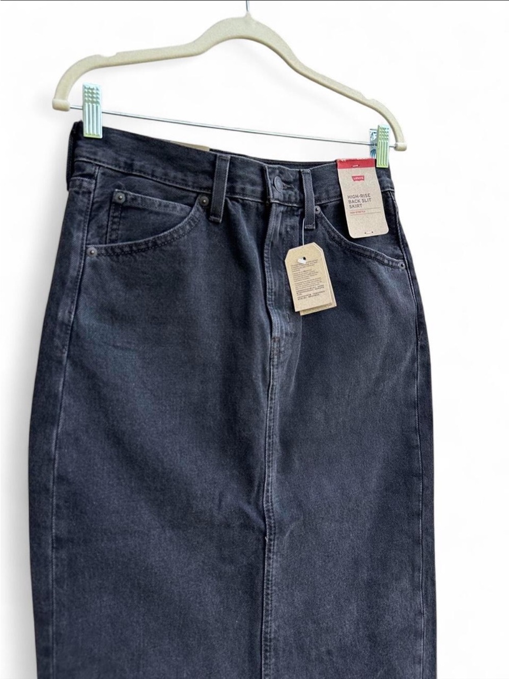 Levi's high rise denim midi skirt size 27 Washed Black